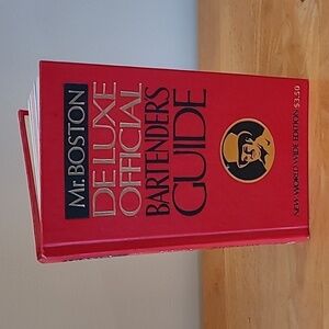 VINTAGE 70s MR. BOSTON Deluxe Official Bartender's Guide, Hardcover